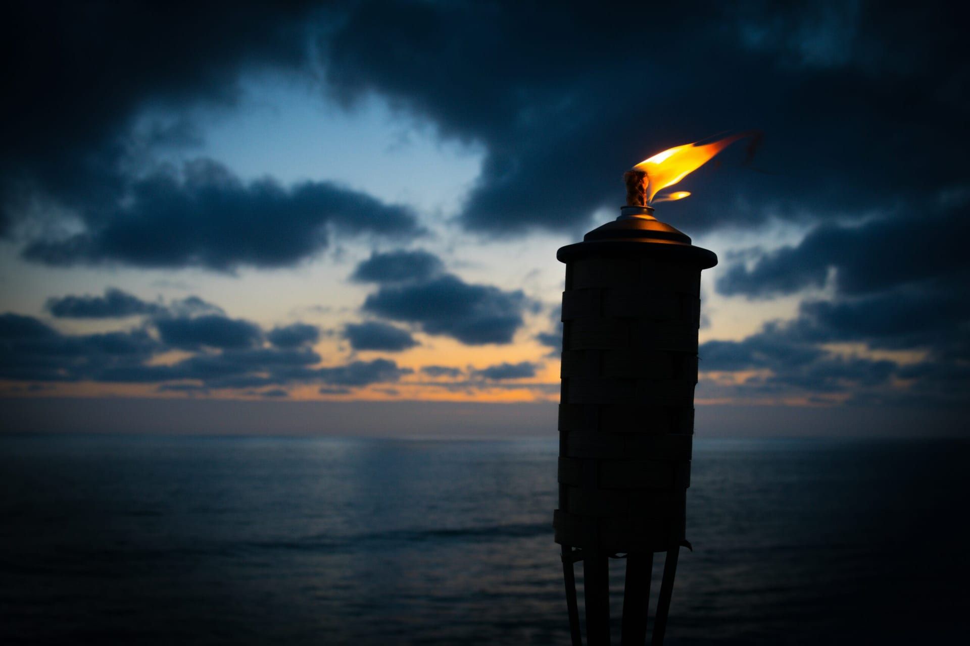 Jeff Probst Announces New Policy on Quitters: No More Snuffing Torches for Survivor Walkouts