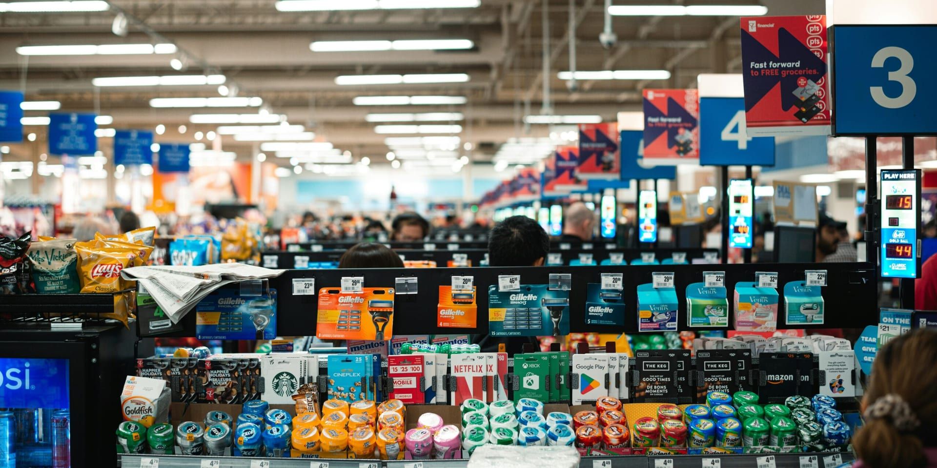 Walmart Surpasses Earnings Expectations and Shifts to Nasdaq in Strategic Tech-Driven Transformation