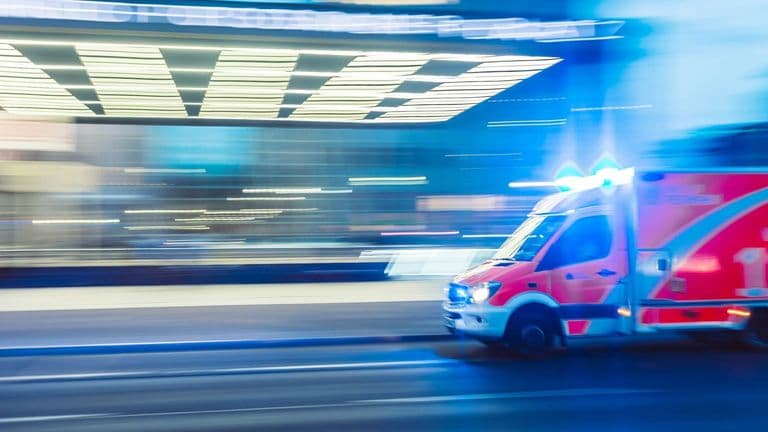Slovakian Swimmer Tamara Potocka Collapses After Olympic Qualifier in Paris