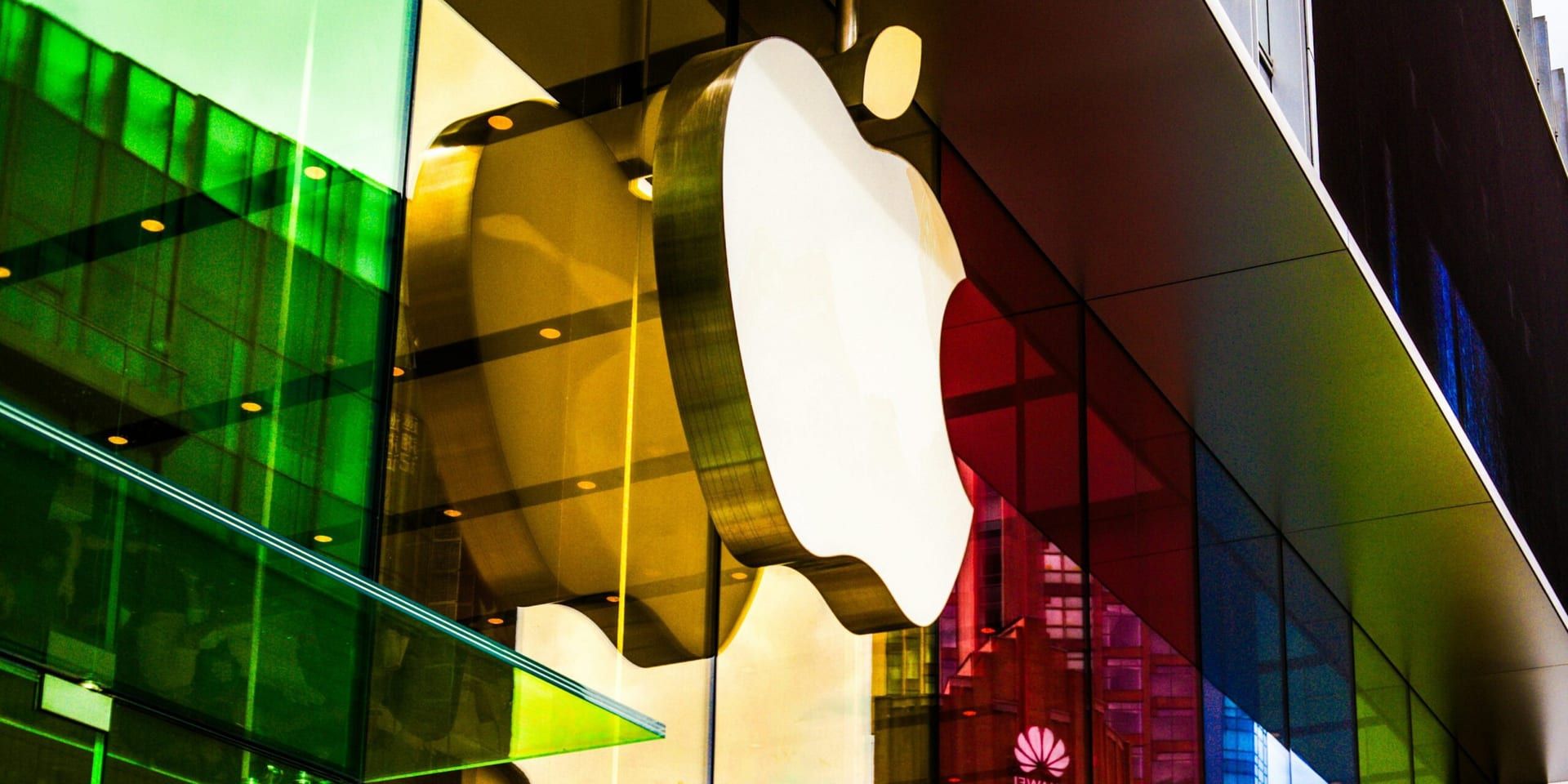 Tech Giants Face Antitrust Scrutiny Amidst Growing Market Dominance