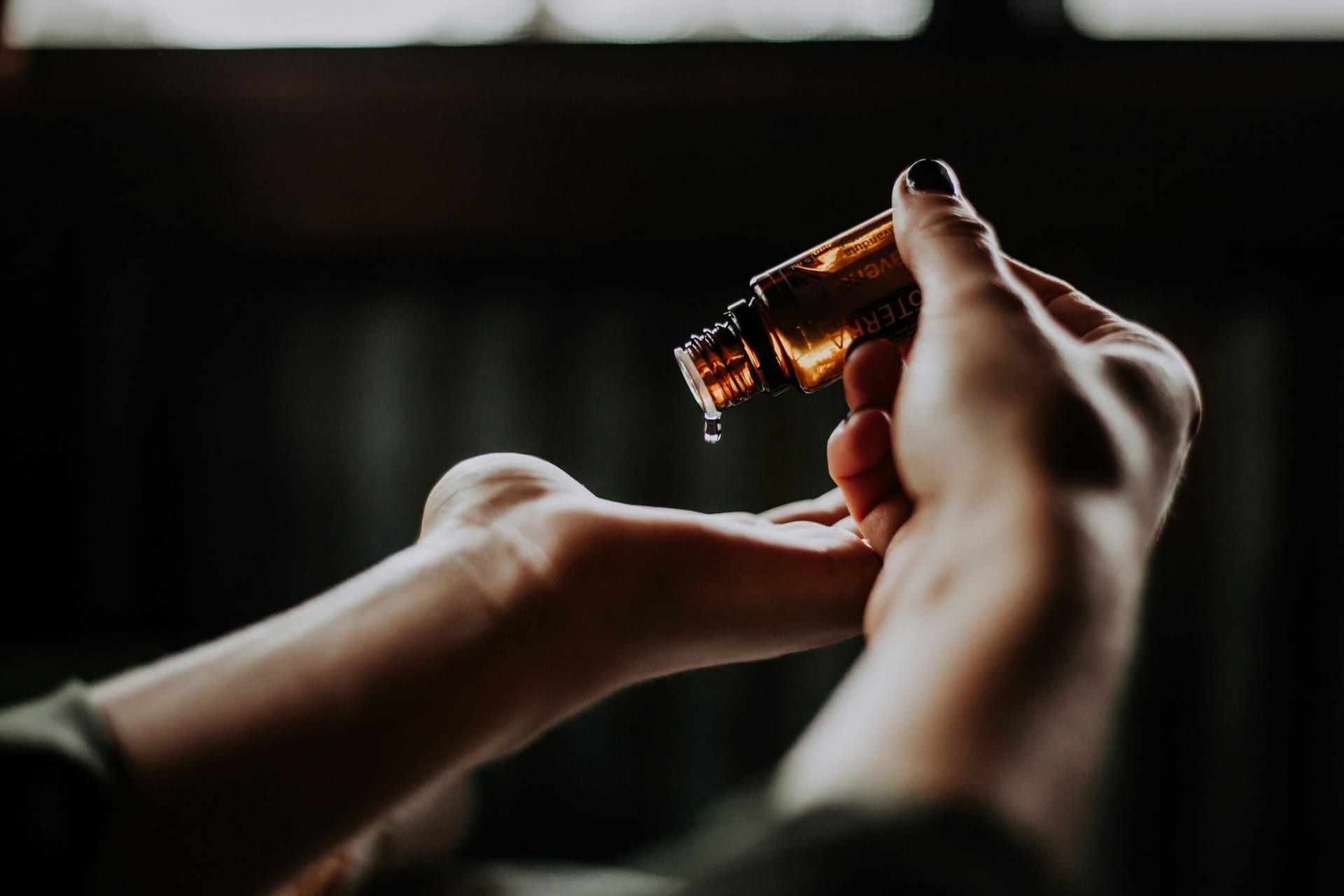 Christin hume 0mof fe0w0a unsplash