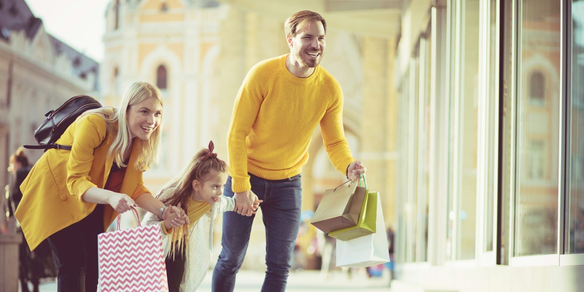 Holiday Travel Trends and Consumer Behavior Peak