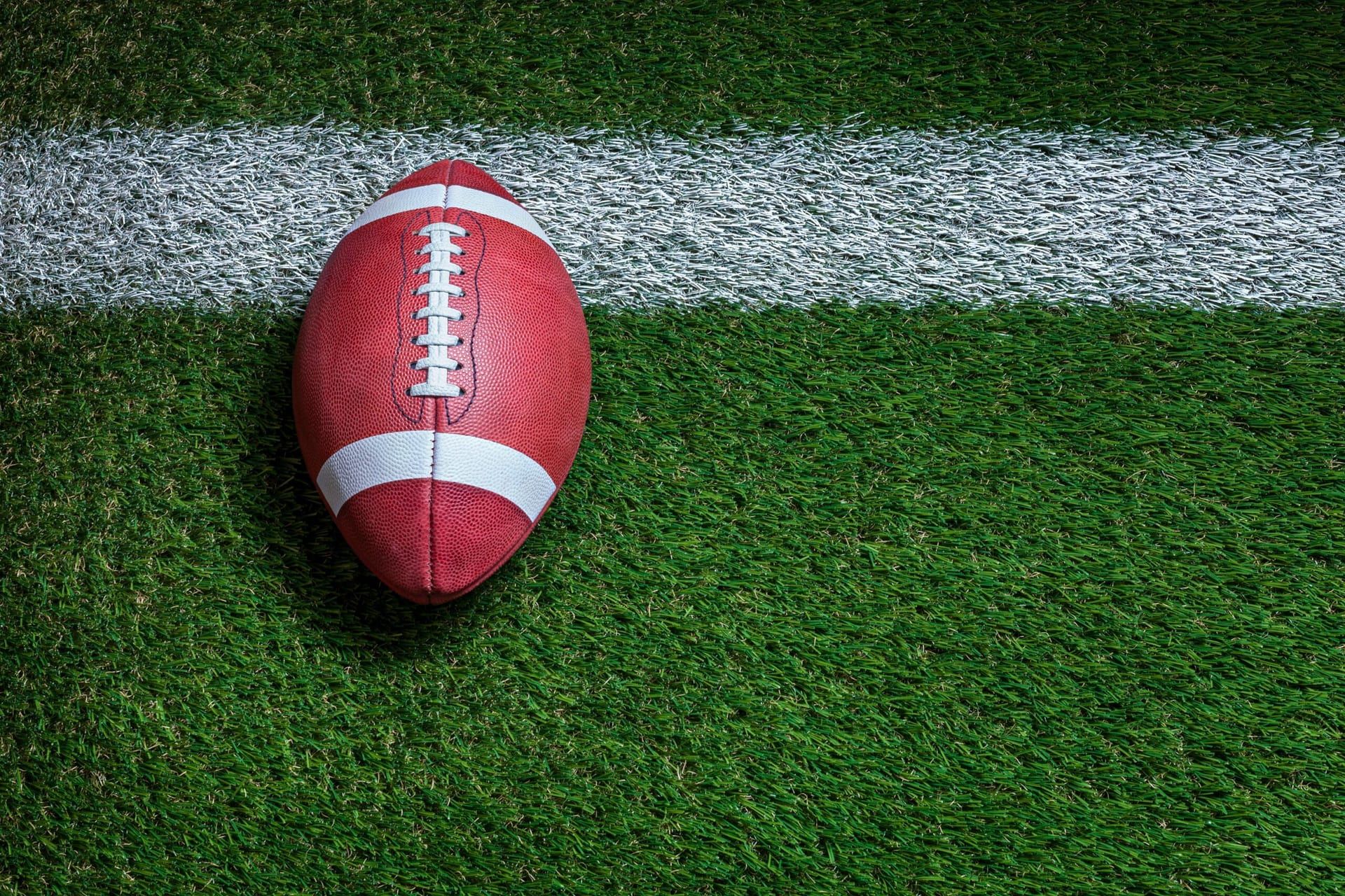 Dallas Cowboys Secure Top Playoff Spot with Thrilling Victory Over Philadelphia Eagles