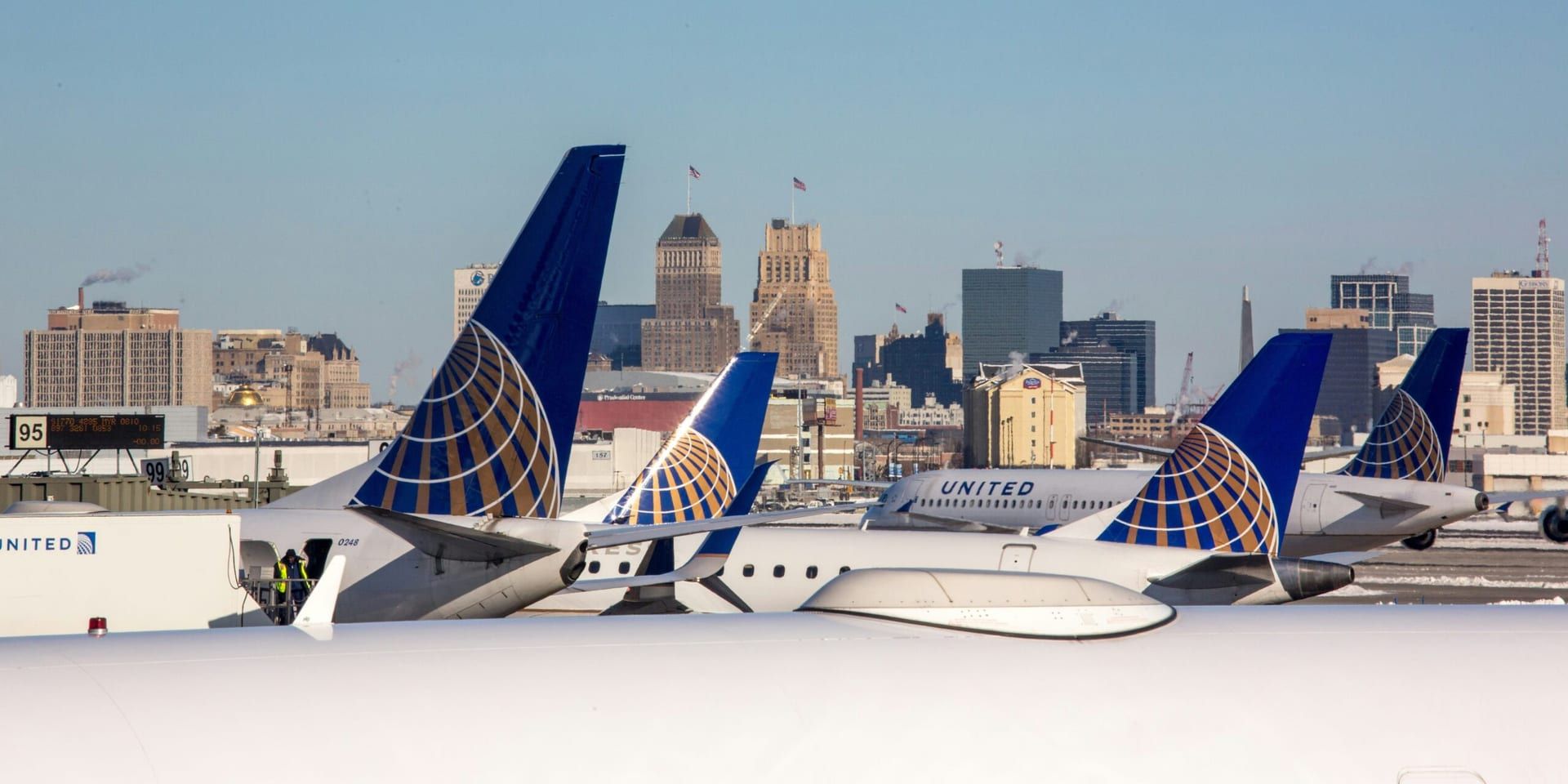 United Airlines Adjusts Profit Outlook Amid Mixed Q2 Results
