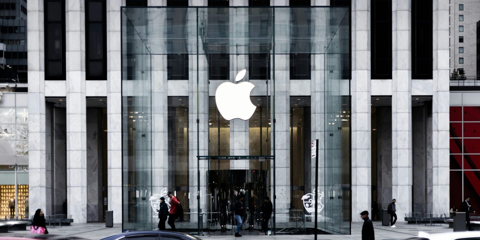 Apple Expands U.S. Manufacturing Commitment to $600 Billion