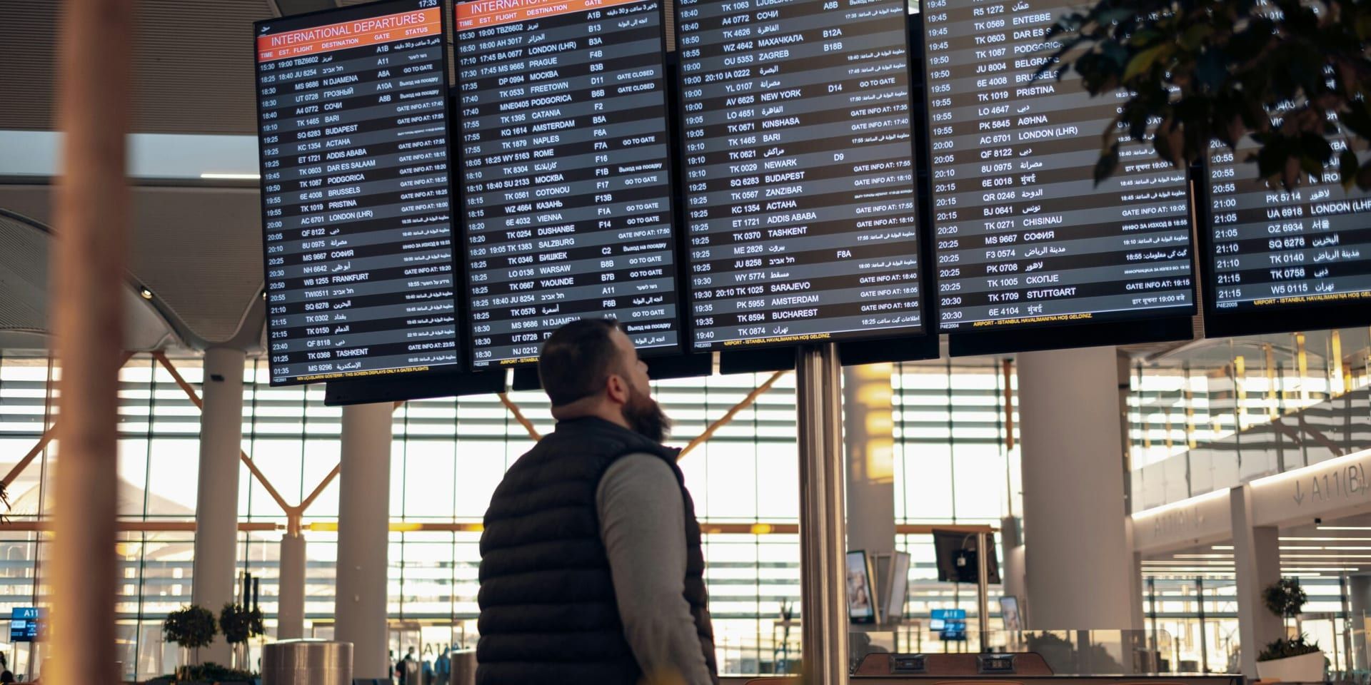 Travel Demand Surges as Airlines Report Optimism Despite Ongoing Cost Pressures