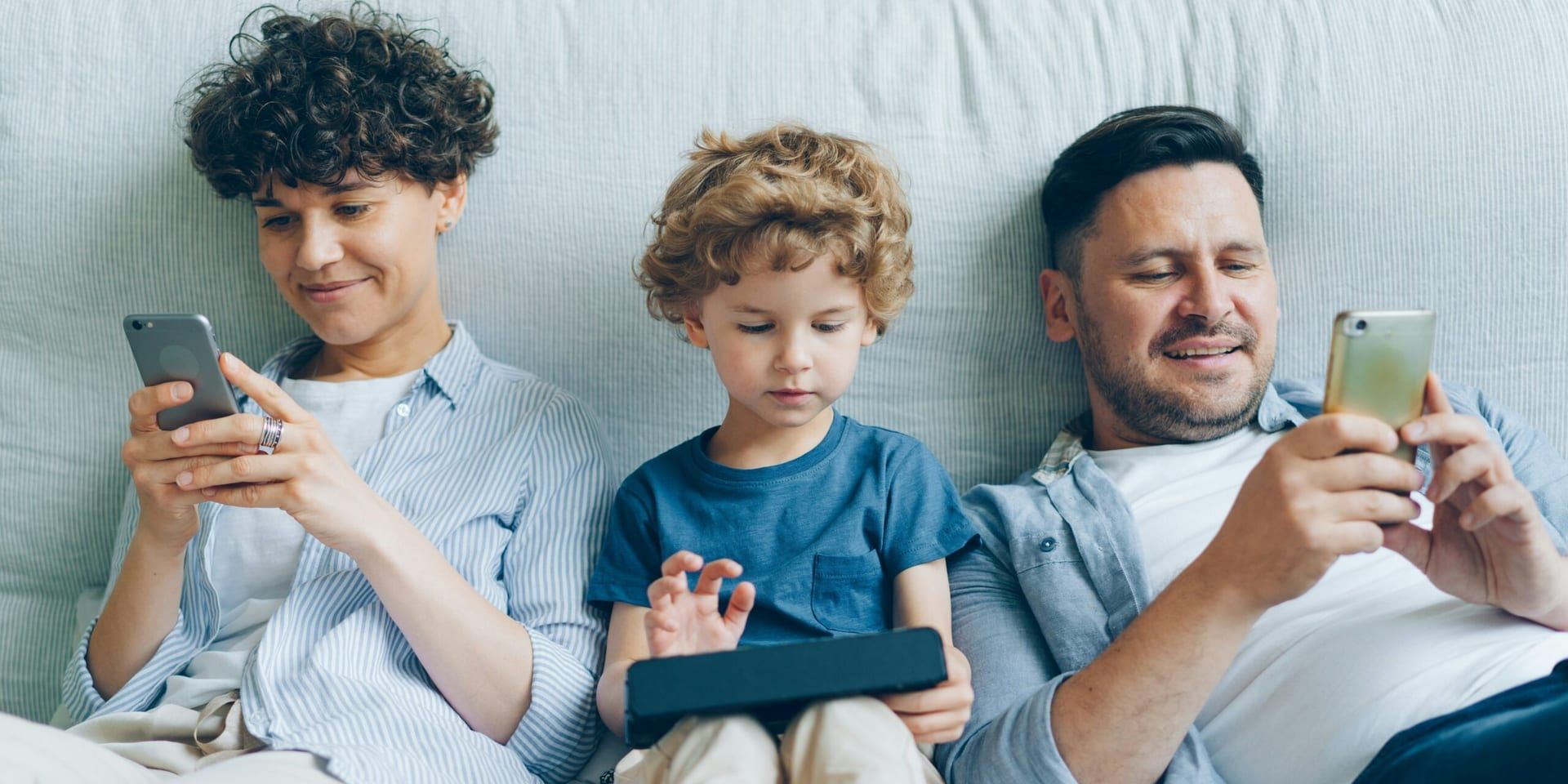 AI-Powered Co-Parenting Apps Gain Popularity Among Families Navigating Modern Parenting Challenges